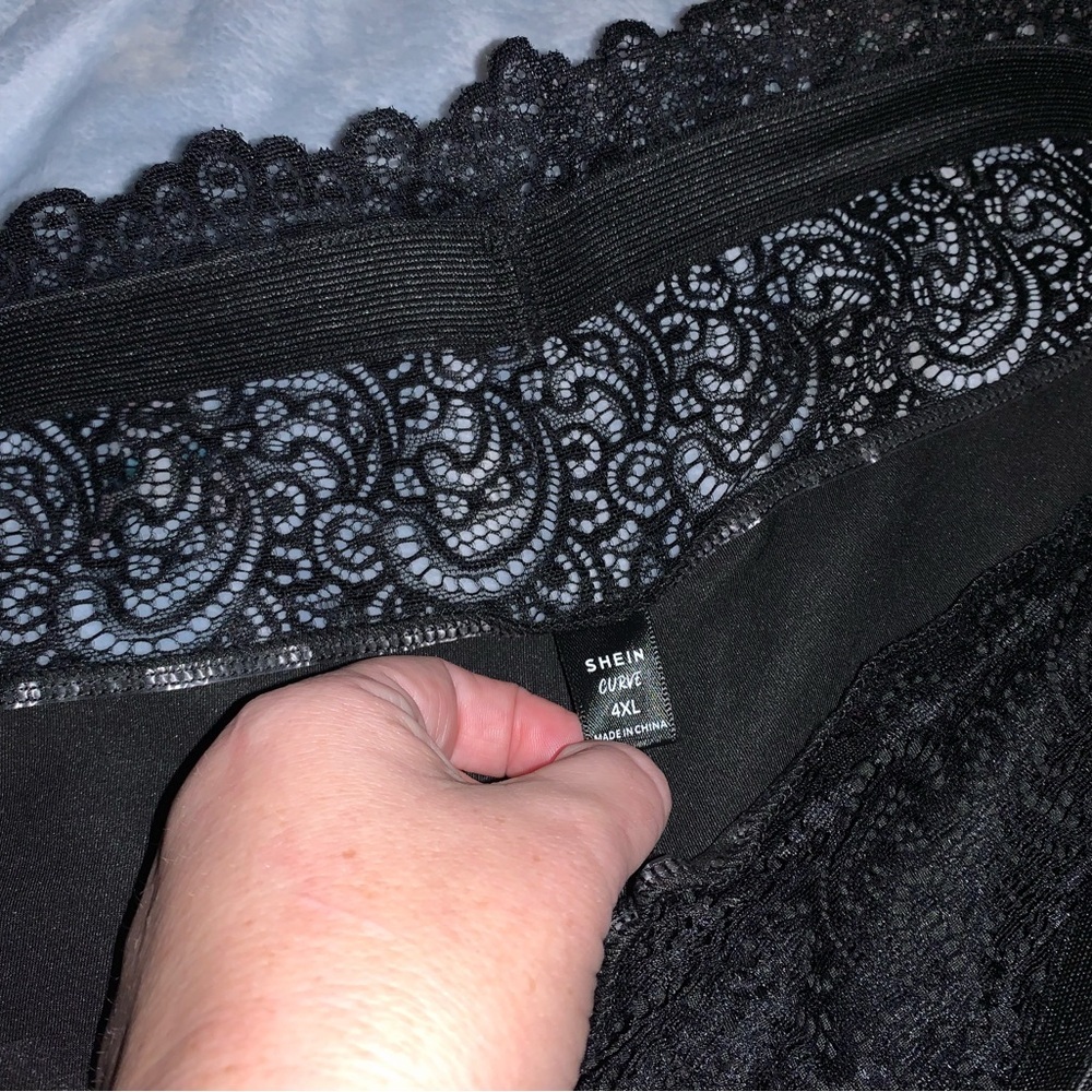 SHEIN 4X lace elastic high waisted Black Leggings with lace bottoms nwot - Picture 4 of 7